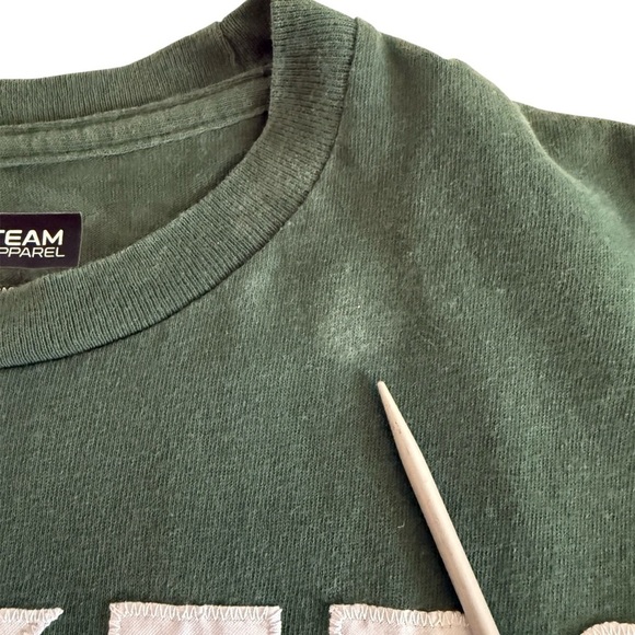 Green Bay Packers Logo T-Shirt - Picture 8 of 9